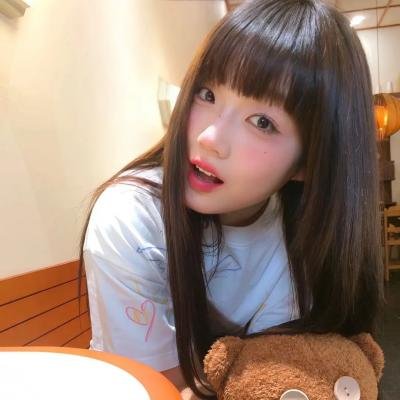 蒙娜丽莎与血月亮